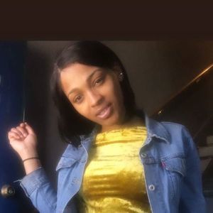 Meet your Posher, Marcia